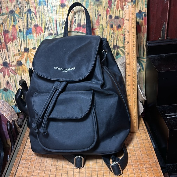 Dolce & Gabbana Parfum Black Backpack 10”Hx8.25”Lx6”W Flap Top w Drawstring VGUC - Picture 3 of 14